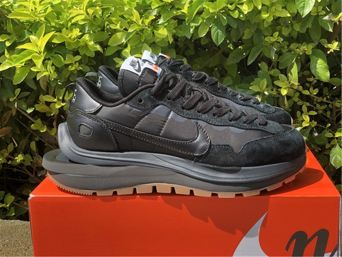 Original version_ SACAI X Nike VaporWaffle Item Number_ DD1875-001_ full code shipment 36--46-24dcb6d5